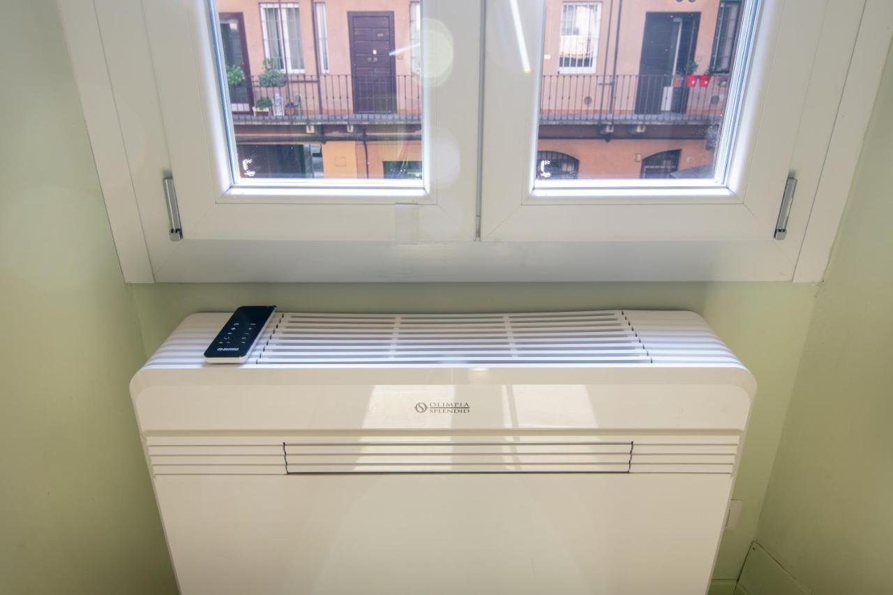 Soppalchino In Via Savona Apartamento Milão Exterior foto